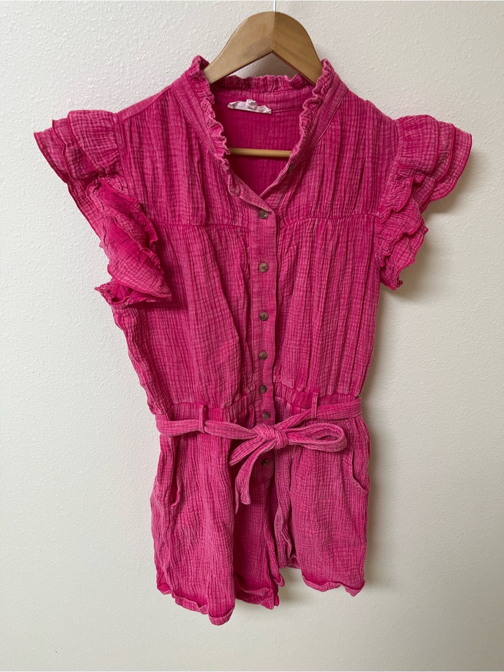 Sewn + Seen Hot Pink Ruffle Sleeve Button Romper women’s size M
